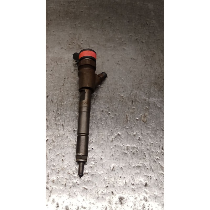 Recambio de inyector para toyota yaris (ncp1/nlp1/scp1) 1.4 turbodiesel cat referencia OEM IAM 0445110214 236700N020 BOSCH