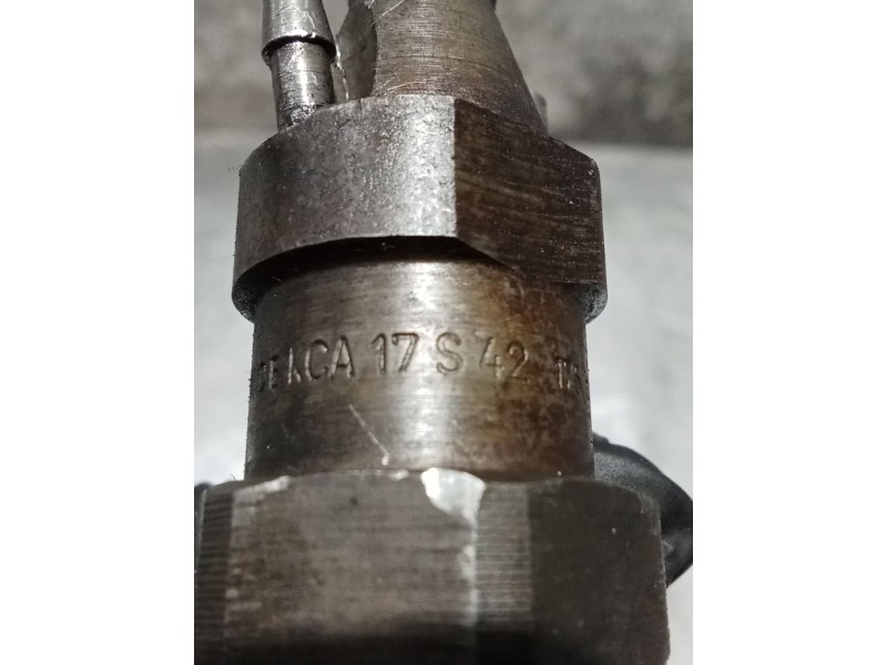 Recambio de inyector para fiat ducato furgoneta (230_) 1.9 td referencia OEM IAM KCA30S44  BOSCH