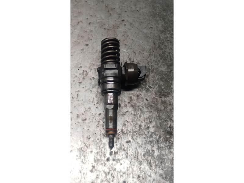 Recambio de inyector para skoda octavia ii (1z3) 1.9 tdi referencia OEM IAM 038130073AG 0414720215 BOSCH
