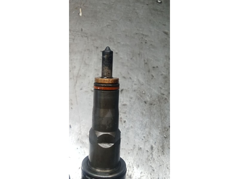 Recambio de inyector para skoda octavia ii (1z3) 1.9 tdi referencia OEM IAM 038130073AG 0414720215 BOSCH