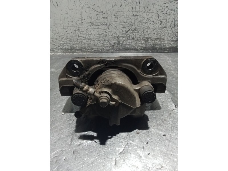 Recambio de pinza freno delantera derecha para opel vivaro c furgoneta (k0) 2.0 referencia OEM IAM 98052563 1366100263 19