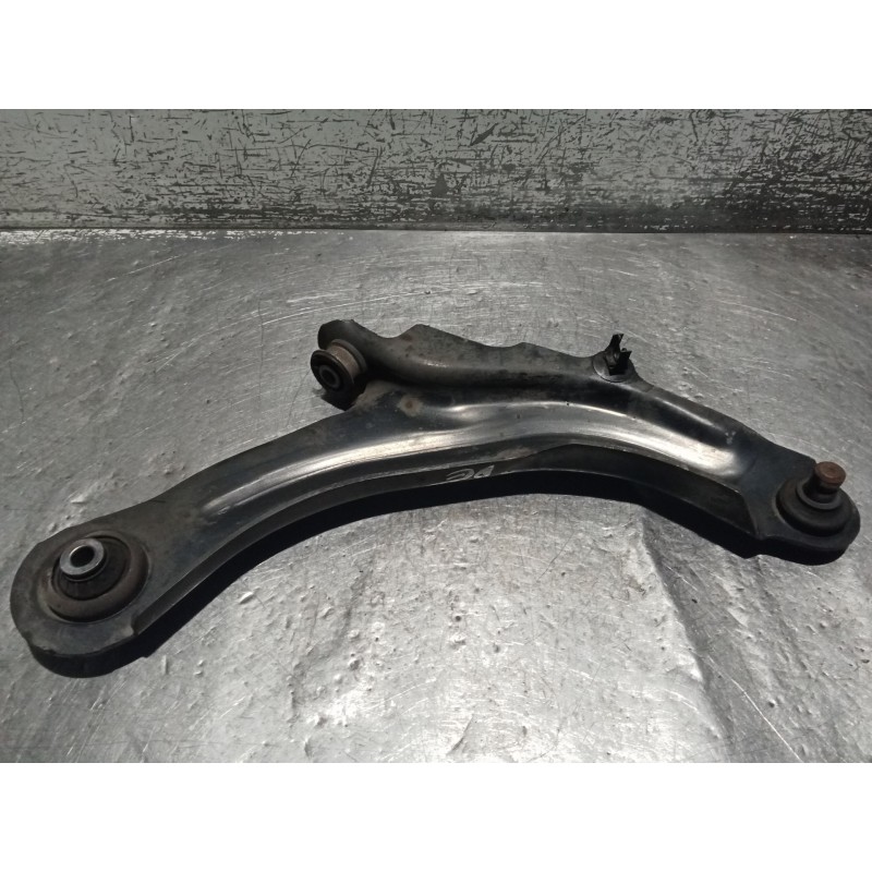 Recambio de brazo suspension inferior delantero derecho para renault scénic ii (jm0/1_) 1.5 dci (jm1e, jm16) referencia OEM IAM 
