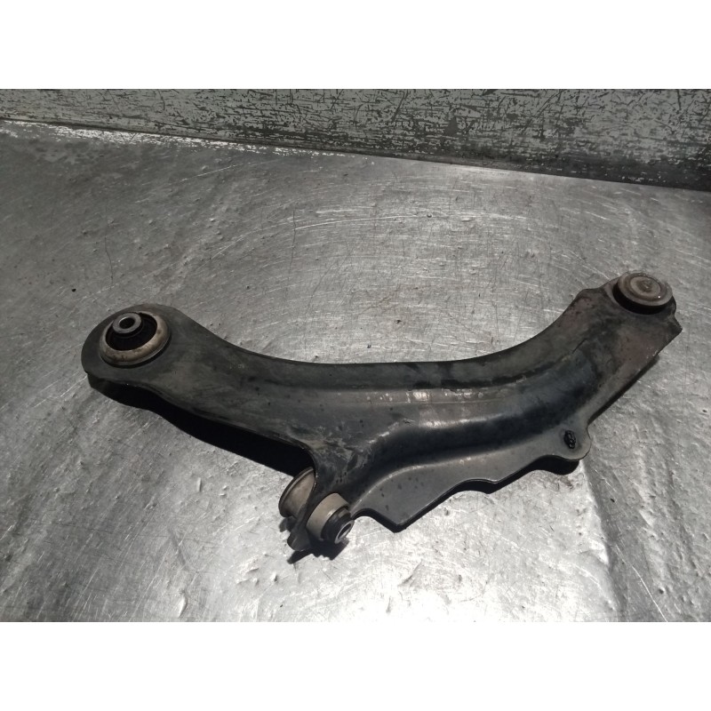 Recambio de brazo suspension inferior delantero derecho para renault scénic ii (jm0/1_) 1.5 dci (jm1e, jm16) referencia OEM IAM 