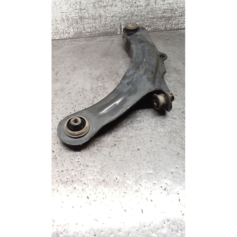 Recambio de brazo suspension inferior delantero derecho para renault megane ii (bm0/1_, cm0/1_) 1.9 dci referencia OEM IAM 82002