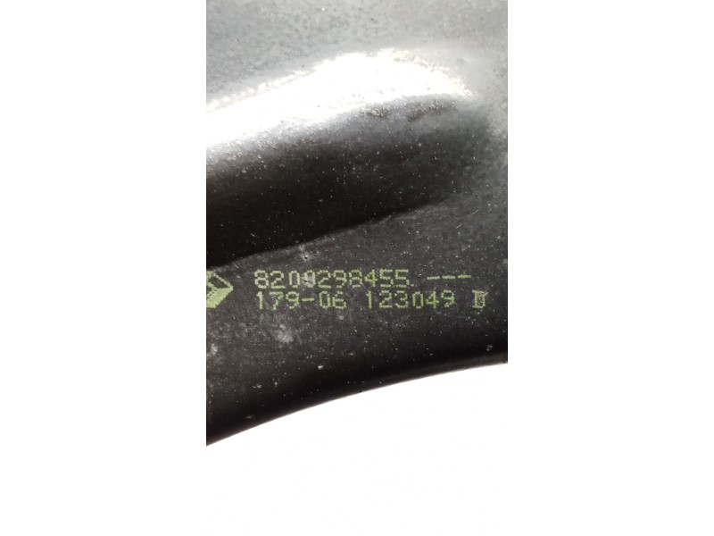 Recambio de brazo suspension inferior delantero derecho para renault megane ii (bm0/1_, cm0/1_) 1.9 dci referencia OEM IAM 82002