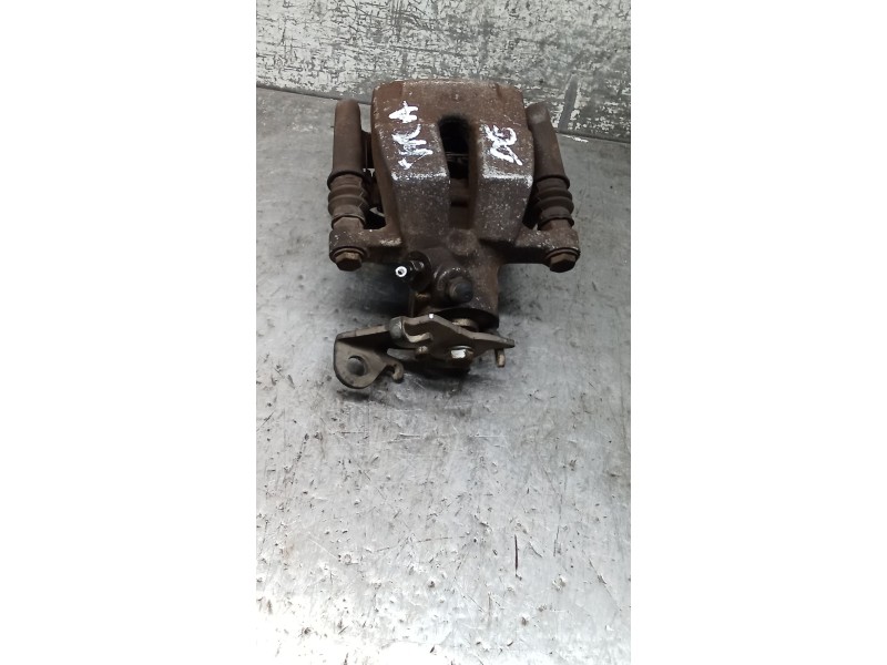 Recambio de pinza freno trasera derecha para renault megane ii (bm0/1_, cm0/1_) 1.9 dci referencia OEM IAM  TRW 06