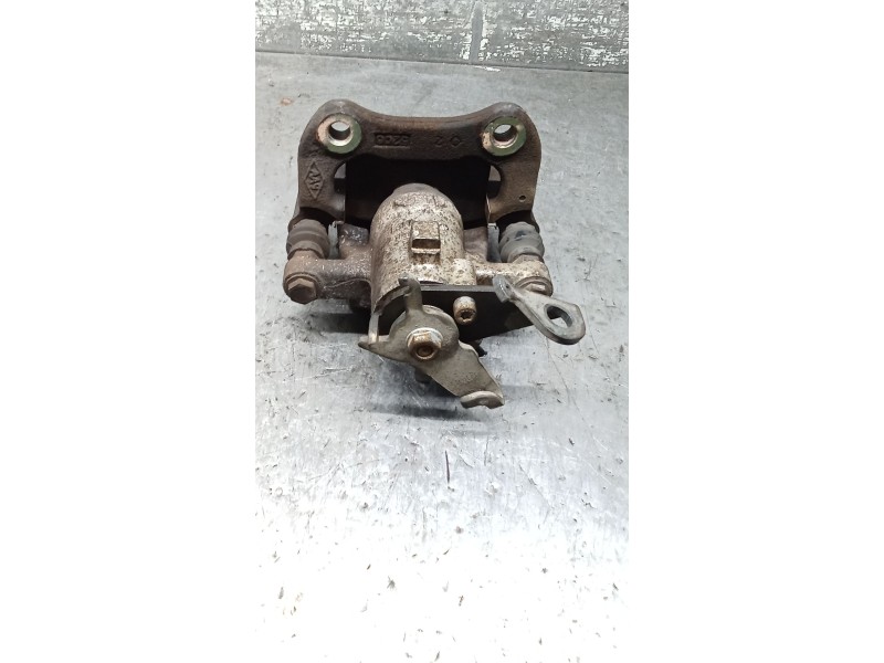 Recambio de pinza freno trasera derecha para renault megane ii (bm0/1_, cm0/1_) 1.9 dci referencia OEM IAM  TRW 06