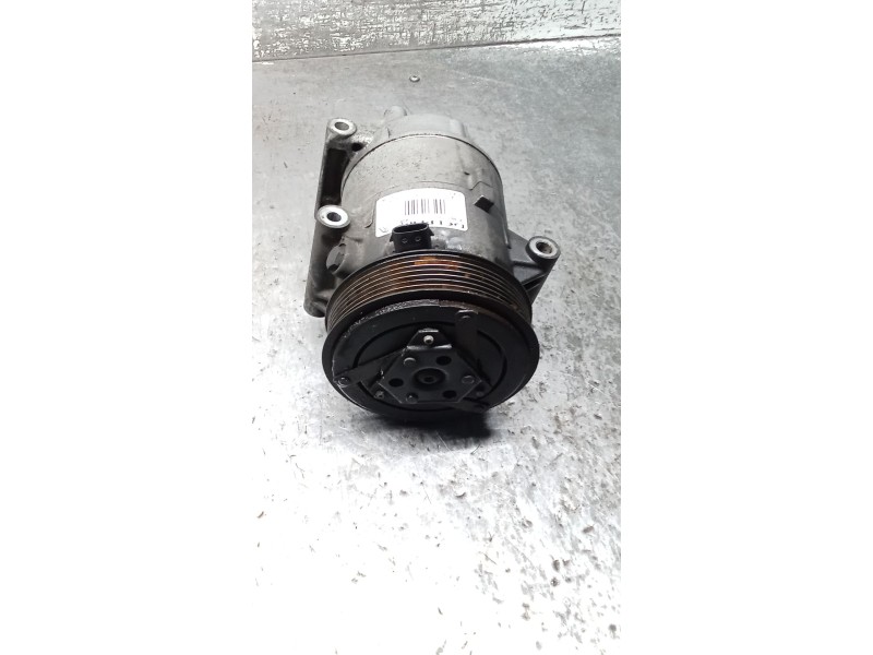 Recambio de compresor aire acondicionado para renault megane ii (bm0/1_, cm0/1_) 1.9 dci referencia OEM IAM 8200457418  06