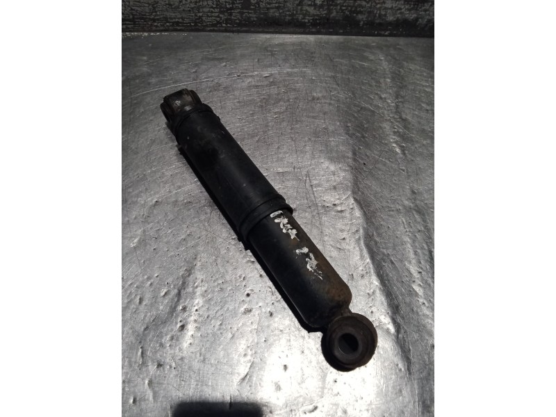 Recambio de amortiguador trasero izquierdo para opel vivaro c furgoneta (k0) 2.0 referencia OEM IAM   19