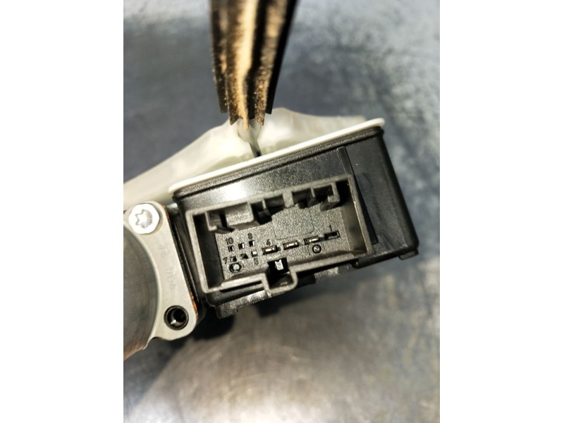 Recambio de elevalunas trasero derecho para audi a1 sportback (gba) 25 tfsi referencia OEM IAM 82G839462A AU2700101S 5P