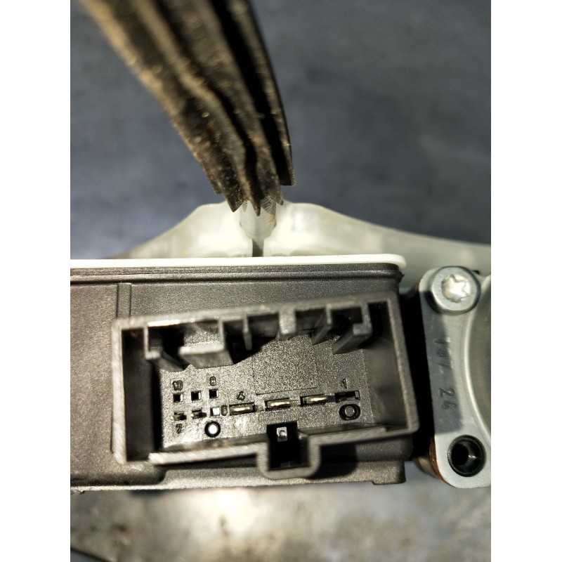 Recambio de elevalunas trasero izquierdo para audi a1 sportback (gba) 25 tfsi referencia OEM IAM 82G839461A AU2700104S 5P