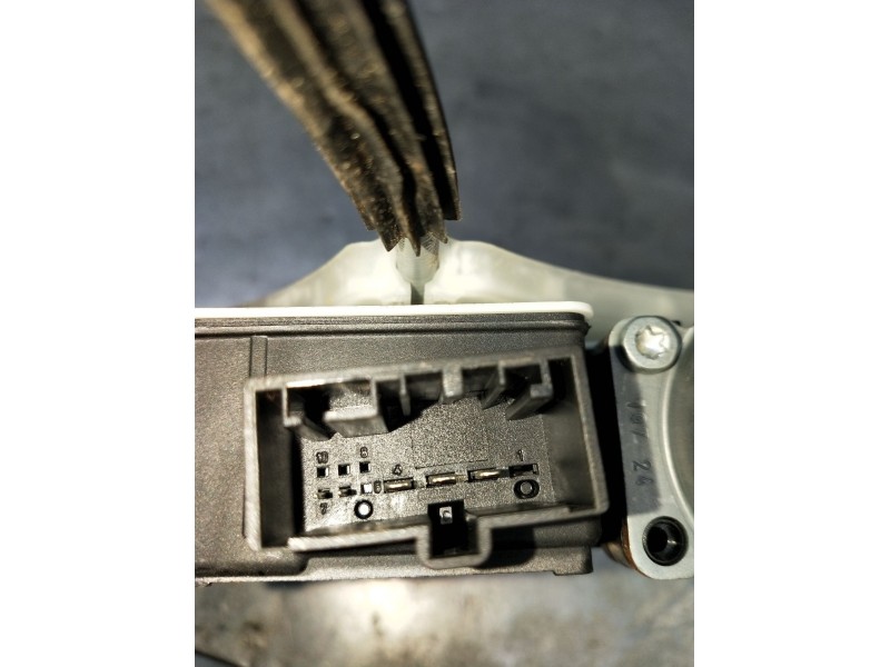 Recambio de elevalunas trasero izquierdo para audi a1 sportback (gba) 25 tfsi referencia OEM IAM 82G839461A AU2700104S 5P