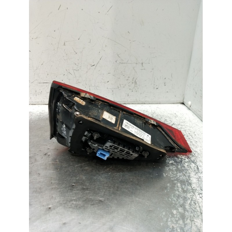 Recambio de piloto trasero derecho interior para audi a1 sportback (gba) 25 tfsi referencia OEM IAM 82A945094B TARE28990001 LED