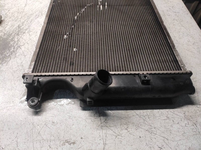 Recambio de radiador agua para toyota auris luna referencia OEM IAM MF4221336531  
