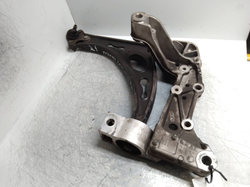 Recambio de brazo suspension inferior delantero izquierdo para seat altea xl (5p5) 2.0 tdi referencia OEM IAM    Recambio de brazo suspension inferior delantero izquierdo para seat altea xl (5p5) 2.0 tdi referencia OEM IAM