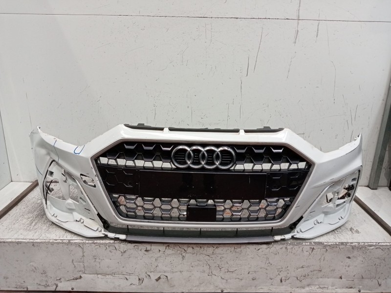 Recambio de paragolpes delantero para audi a1 sportback (gba) 25 tfsi referencia OEM IAM  VER FOTOS PARAGOLPES CON DESPERFECTOS