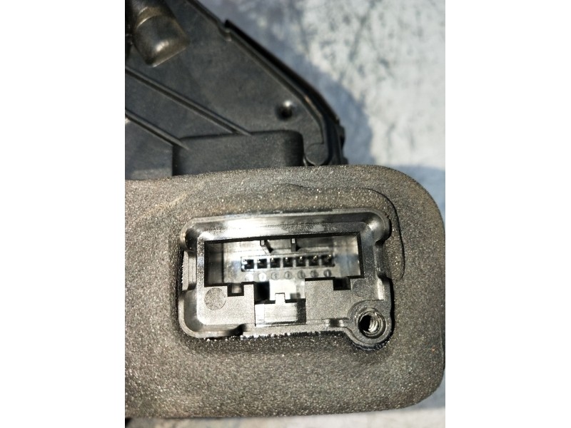 Recambio de motor cierre centralizado trasero izquierdo para audi a1 sportback (gba) 25 tfsi referencia OEM IAM A5Q5TA839015Q 5P