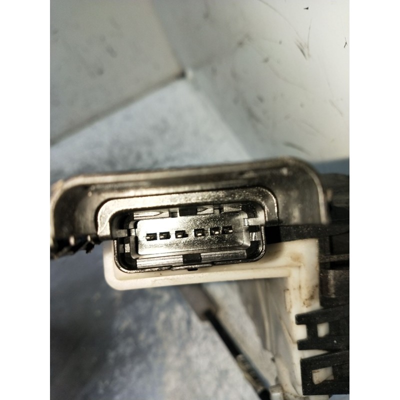 Recambio de motor cierre centralizado trasero derecho para opel vivaro c furgoneta (k0) 2.0 referencia OEM IAM 2309A158013 SBM16