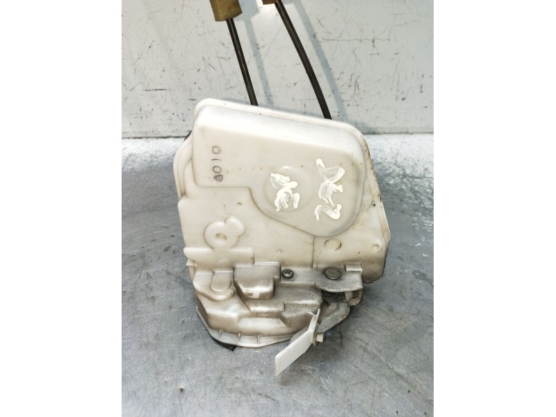 Recambio de motor cierre centralizado delantero derecho para mazda 6 hatchback (gh) 1.8 mzr referencia OEM IAM 8F26B0322  2007 5