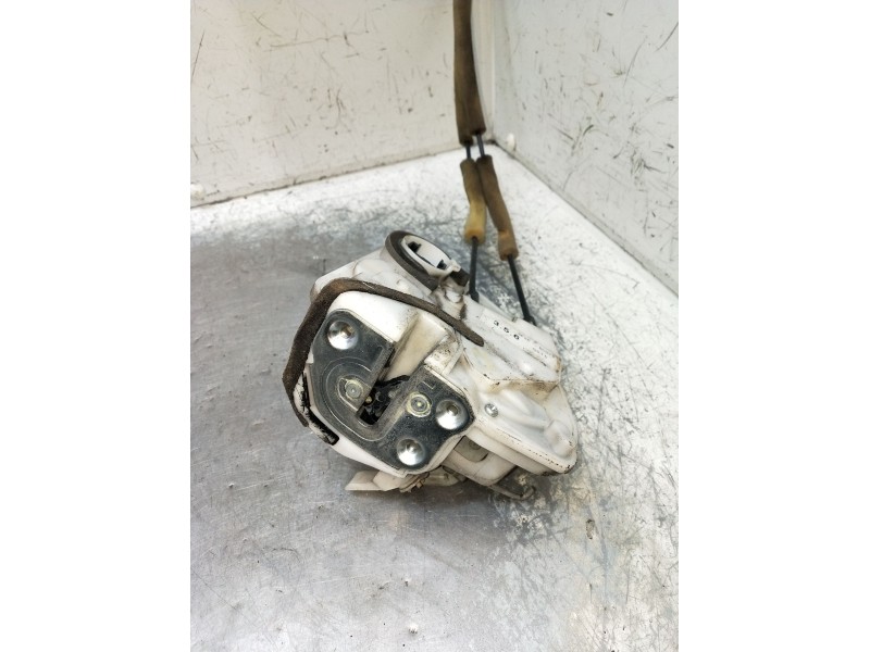 Recambio de motor cierre centralizado delantero izquierdo para mazda 6 hatchback (gh) 1.8 mzr referencia OEM IAM 8F26B0373  2007