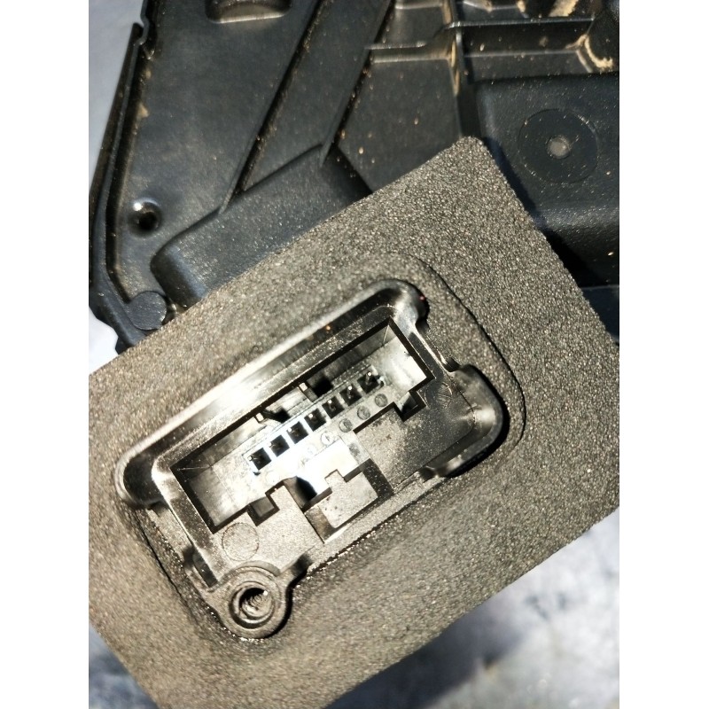Recambio de motor cierre centralizado trasero derecho para audi a1 sportback (gba) 25 tfsi referencia OEM IAM A6Q5TA839016Q 5P 