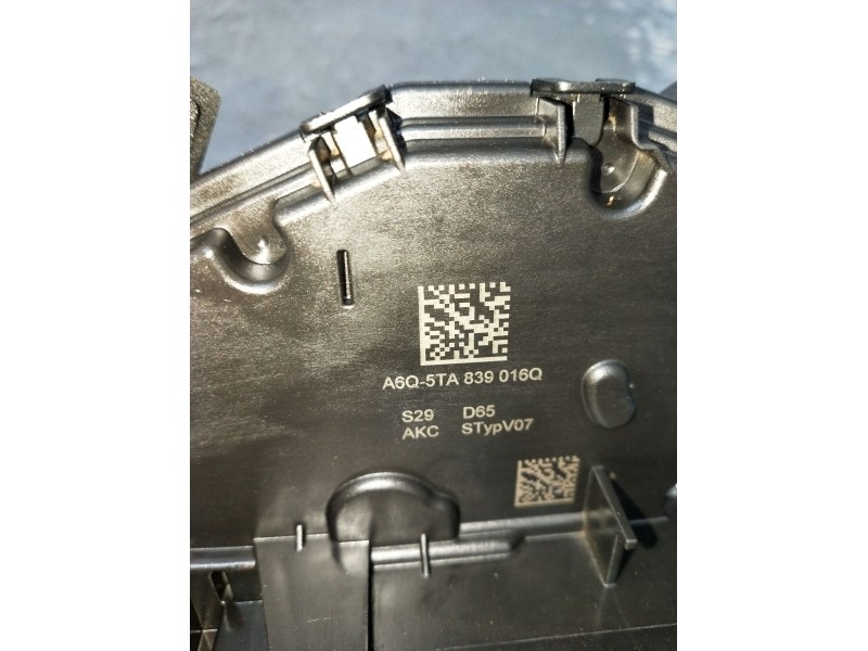 Recambio de motor cierre centralizado trasero derecho para audi a1 sportback (gba) 25 tfsi referencia OEM IAM A6Q5TA839016Q 5P 