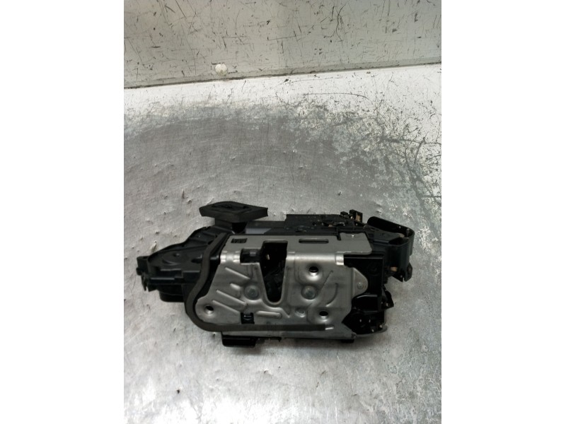 Recambio de motor cierre centralizado delantero izquierdo para audi a1 sportback (gba) 25 tfsi referencia OEM IAM B5E5TB837015E 