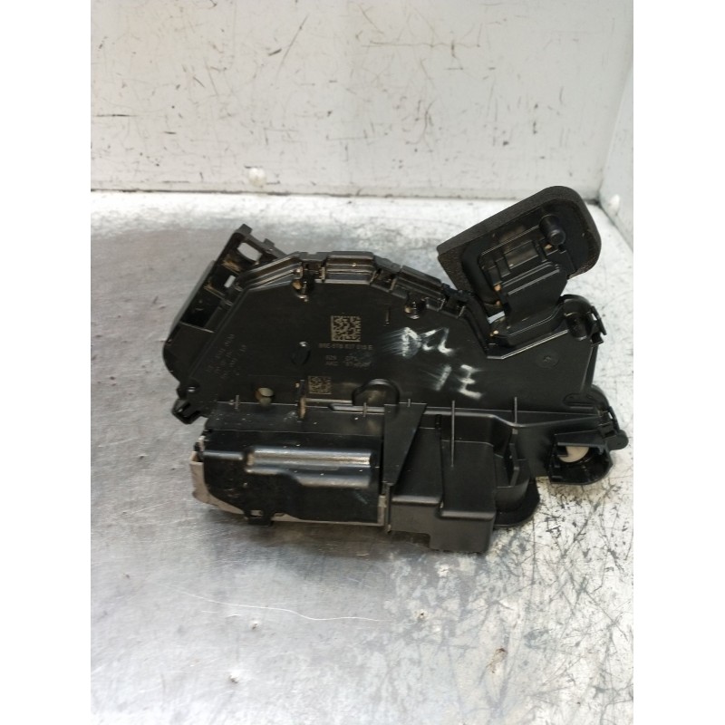 Recambio de motor cierre centralizado delantero izquierdo para audi a1 sportback (gba) 25 tfsi referencia OEM IAM B5E5TB837015E 
