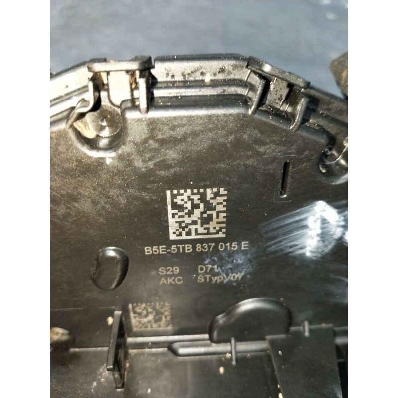 Recambio de motor cierre centralizado delantero izquierdo para audi a1 sportback (gba) 25 tfsi referencia OEM IAM B5E5TB837015E 
