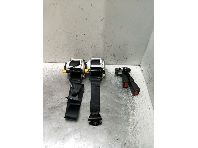 Recambio de juego cinturones trasero para audi a1 sportback (gba) 25 tfsi referencia OEM IAM  5P 