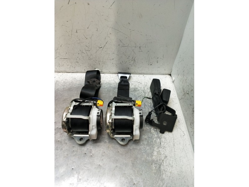 Recambio de juego cinturones trasero para audi a1 sportback (gba) 25 tfsi referencia OEM IAM  5P 