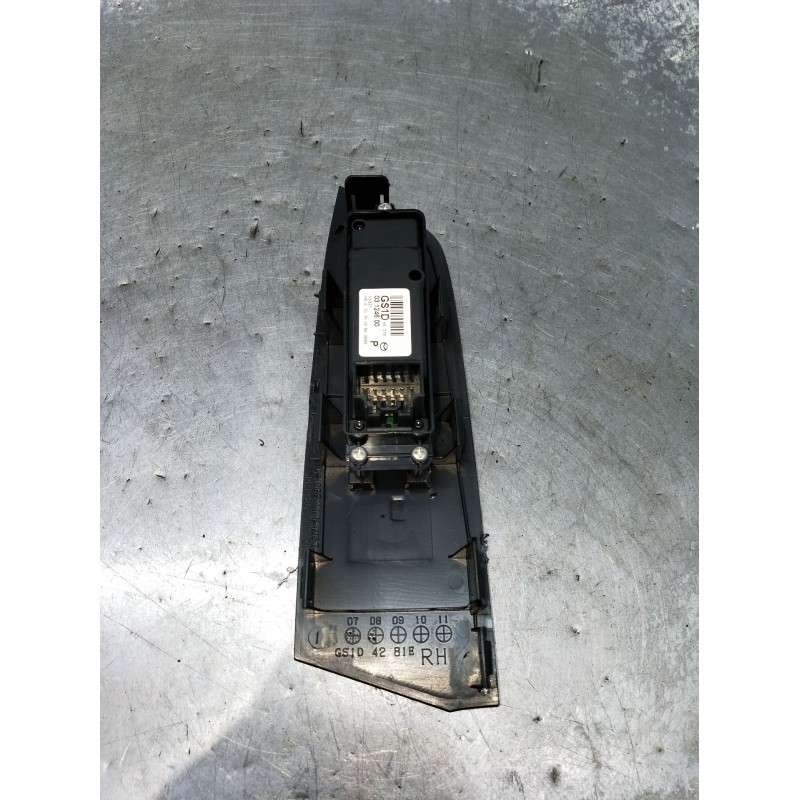 Recambio de mando elevalunas delantero derecho para mazda 6 hatchback (gh) 1.8 mzr referencia OEM IAM GS1D66370 03124600 2007 5P