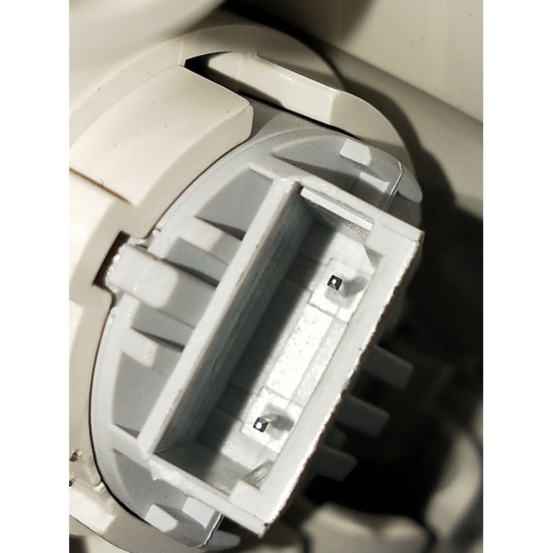 Recambio de luz interior para audi a1 sportback (gba) 25 tfsi referencia OEM IAM 8Y0947135E A080624 