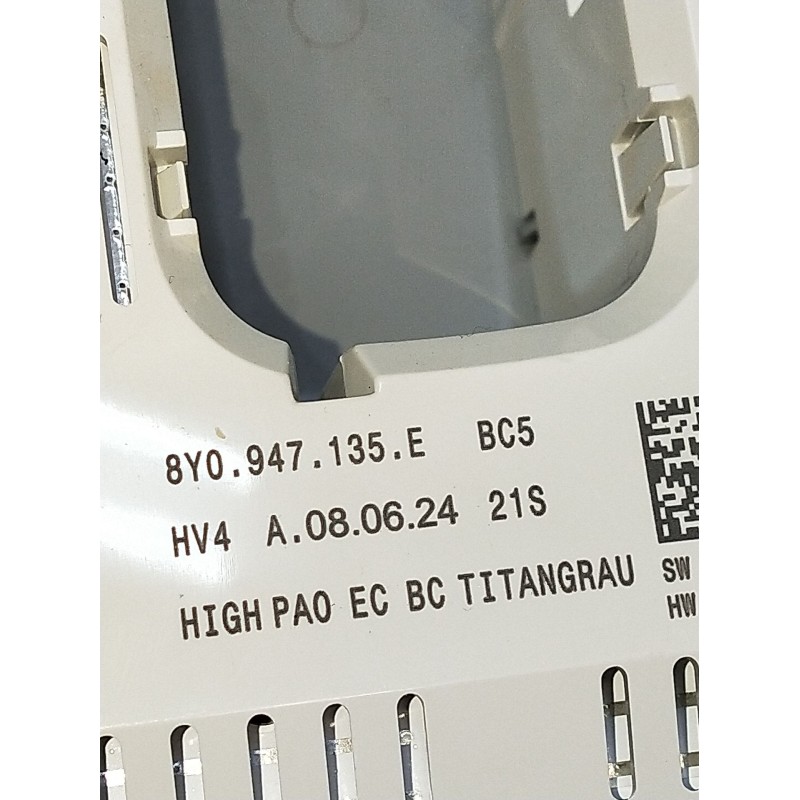 Recambio de luz interior para audi a1 sportback (gba) 25 tfsi referencia OEM IAM 8Y0947135E A080624 