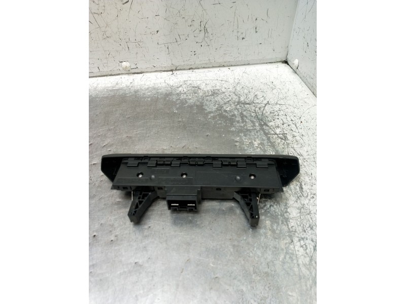 Recambio de mando multifuncion para audi a1 sportback (gba) 25 tfsi referencia OEM IAM 82A925301AA 10175160 