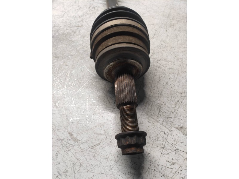 Recambio de transmision delantera derecha para toyota auris luna referencia OEM IAM 4341002590  