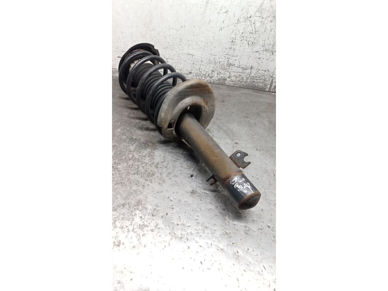 Recambio de amortiguador delantero izquierdo para peugeot 207/207+ (wa_, wc_) 1.6 hdi referencia OEM IAM   06