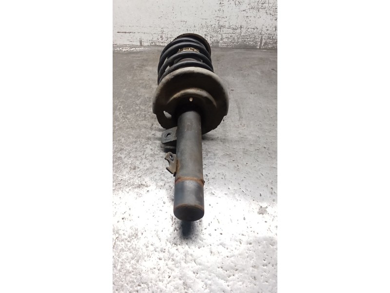 Recambio de amortiguador delantero derecho para peugeot 207/207+ (wa_, wc_) 1.6 hdi referencia OEM IAM   06
