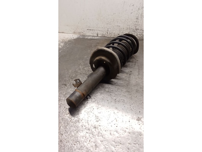 Recambio de amortiguador delantero derecho para peugeot 207/207+ (wa_, wc_) 1.6 hdi referencia OEM IAM   06