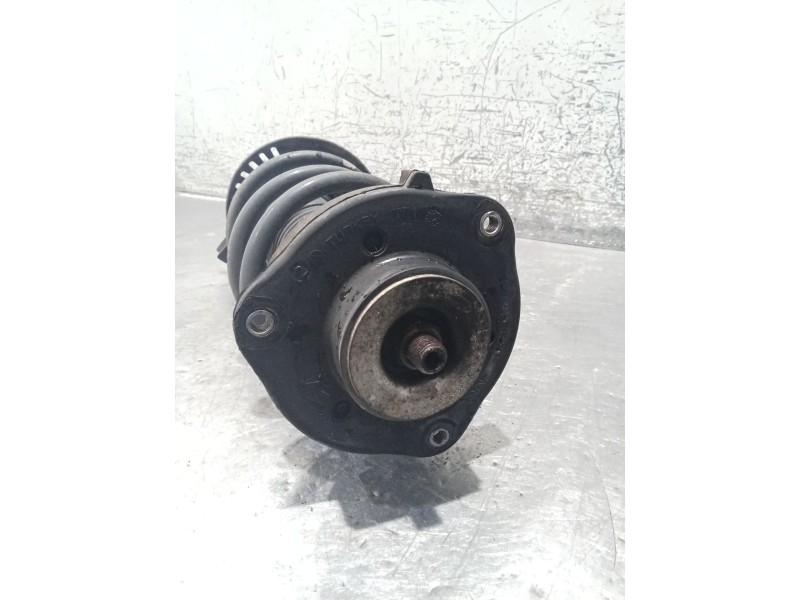 Recambio de amortiguador delantero derecho para audi a3 (8p1) 1.9 tdi referencia OEM IAM 1K0413031AT  04