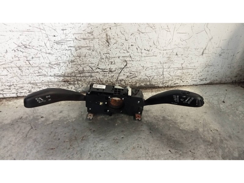 Recambio de mando luces para skoda fabia (5j2 ) urban referencia OEM IAM 6R0953521A  