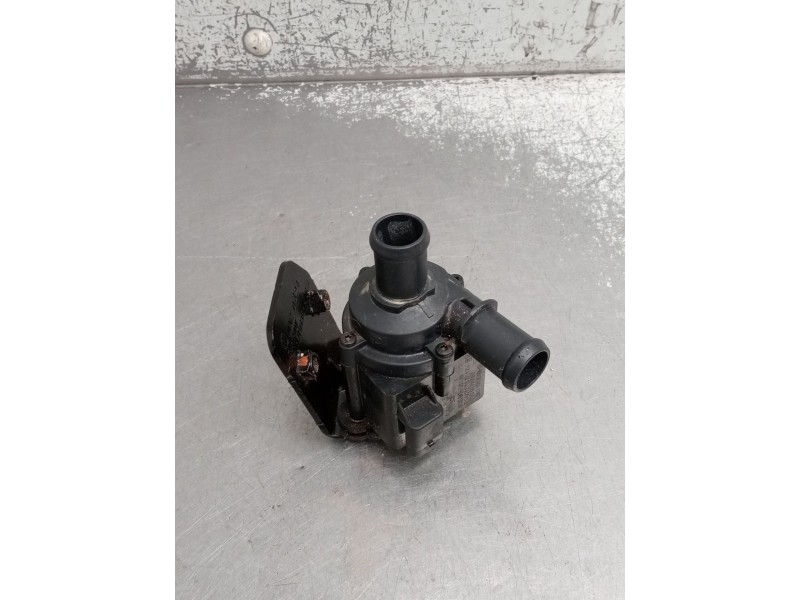 Recambio de bomba agua para audi q3 (f3b) 35 tdi referencia OEM IAM 5Q0965561B 704071160 2024