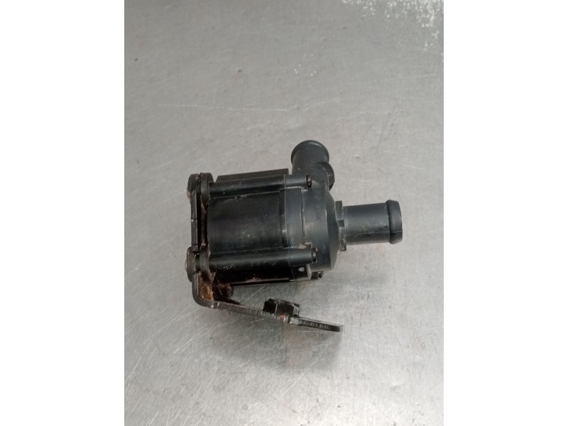 Recambio de bomba agua para audi q3 (f3b) 35 tdi referencia OEM IAM 5Q0965561B 704071160 2024