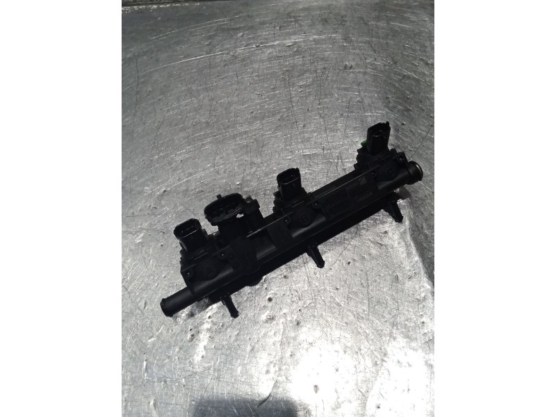 Recambio de rampa inyectora para dacia sandero iii 1.0 tce 100 referencia OEM IAM 175233231R 040753453 GAS GLP