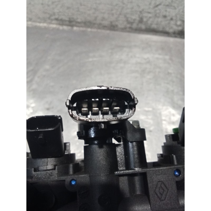 Recambio de rampa inyectora para dacia sandero iii 1.0 tce 100 referencia OEM IAM 175233231R 040753453 GAS GLP