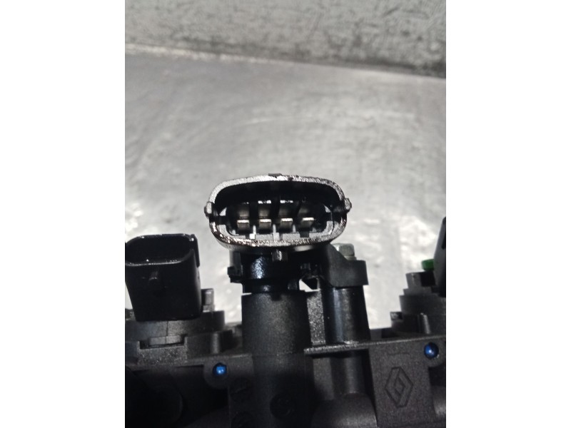 Recambio de rampa inyectora para dacia sandero iii 1.0 tce 100 referencia OEM IAM 175233231R 040753453 GAS GLP