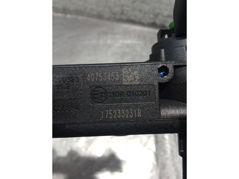 Recambio de rampa inyectora para dacia sandero iii 1.0 tce 100 referencia OEM IAM 175233231R 040753453 GAS GLP