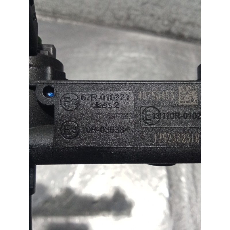 Recambio de rampa inyectora para dacia sandero iii 1.0 tce 100 referencia OEM IAM 175233231R 040753453 GAS GLP