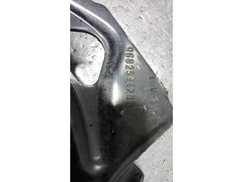 Recambio de brazo suspension superior delantero derecho para citroen c5 berlina exclusive referencia OEM IAM 9682594280  