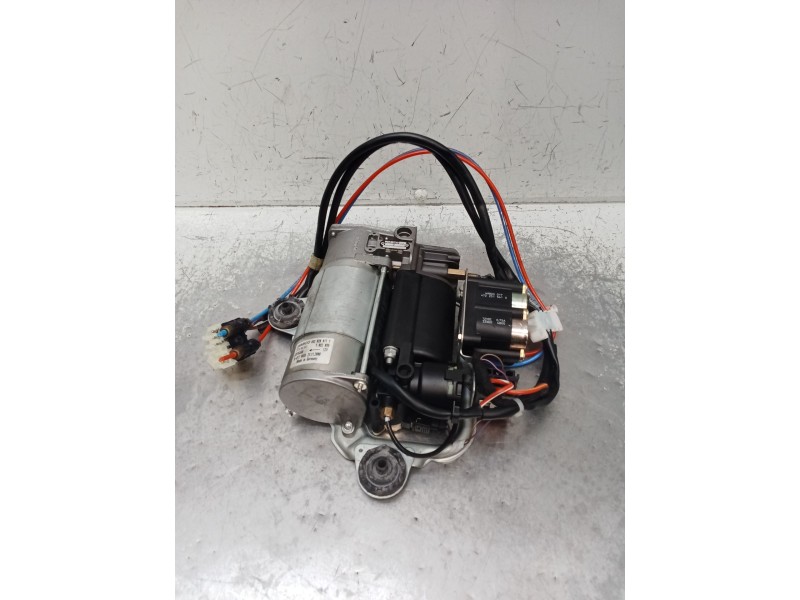 Recambio de bomba suspension para bmw x5 (e53) 4.4i automático referencia OEM IAM 4430200111 1082099 6P76A60 2008